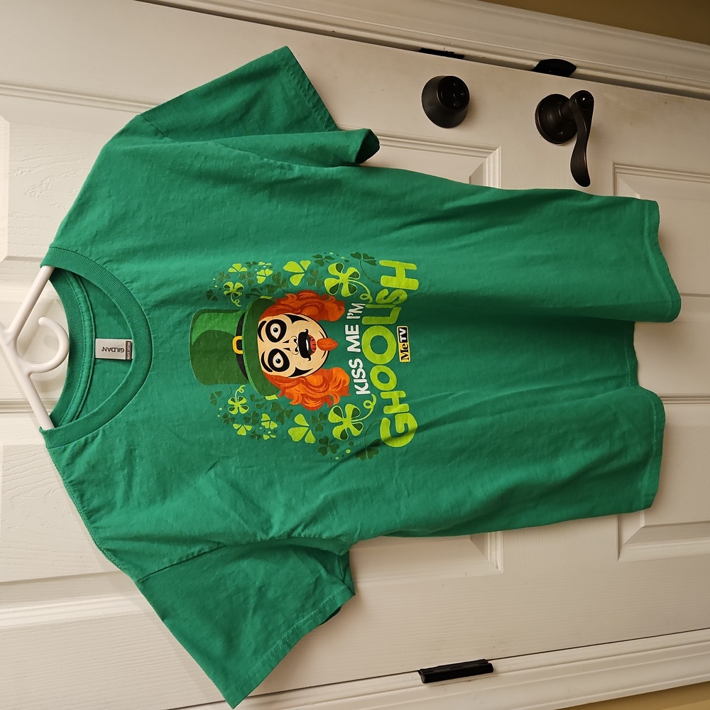 Svengoolie "Kiss Me I'm Ghoolish" | Irish Tee